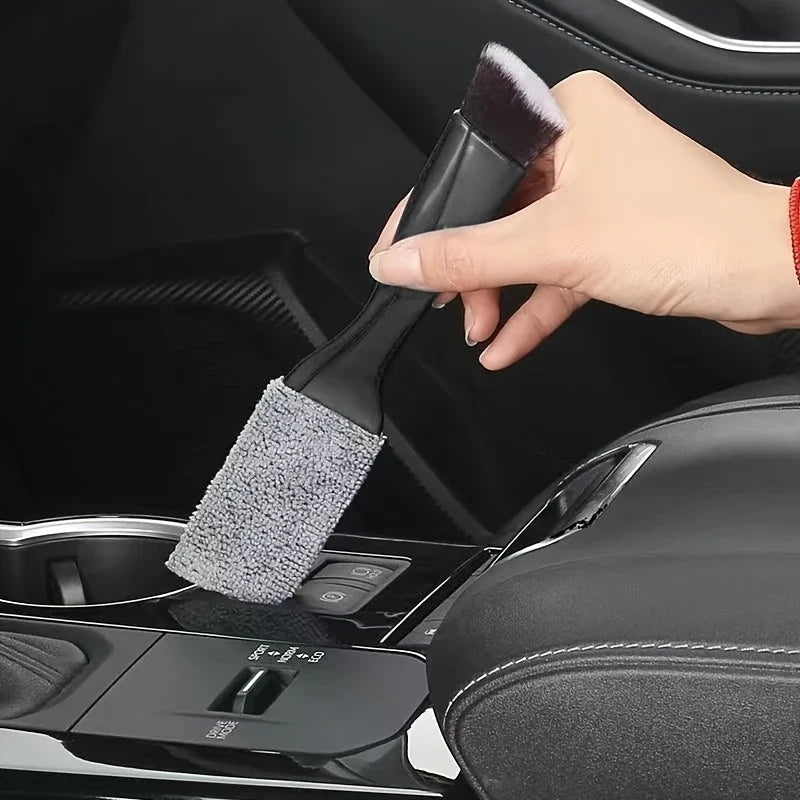 Soft-Bristle Interior Detailing Brush
